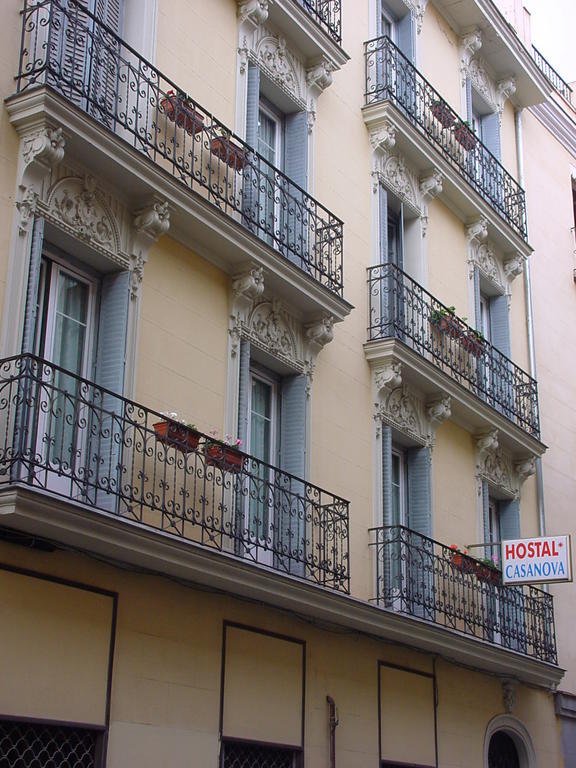 Hostal Casanova มาดริด ภายนอก รูปภาพ